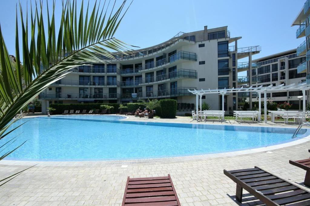 Large Apartment In Слънчев бряг Екстериор снимка